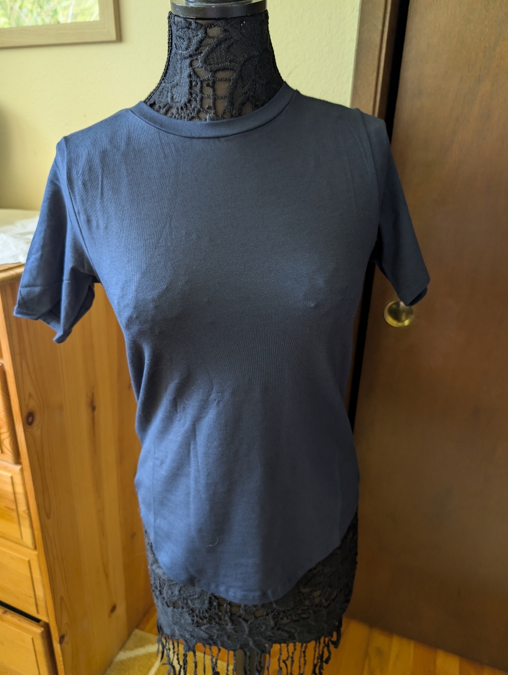 Universal Standard Tee Rex NWT Size 4XS NAVY